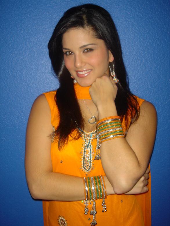 Sunny Leone Wallpaper. Sunny Leone