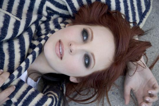 http://st.kinopoisk.ru/im/kadr/1/1/3/kinopoisk.ru-Candice-Accola-1132657.jpg
