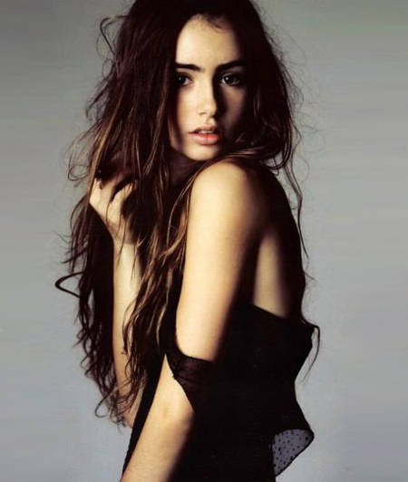 kinopoisk.ru-Lily-Collins-1159157.jpg