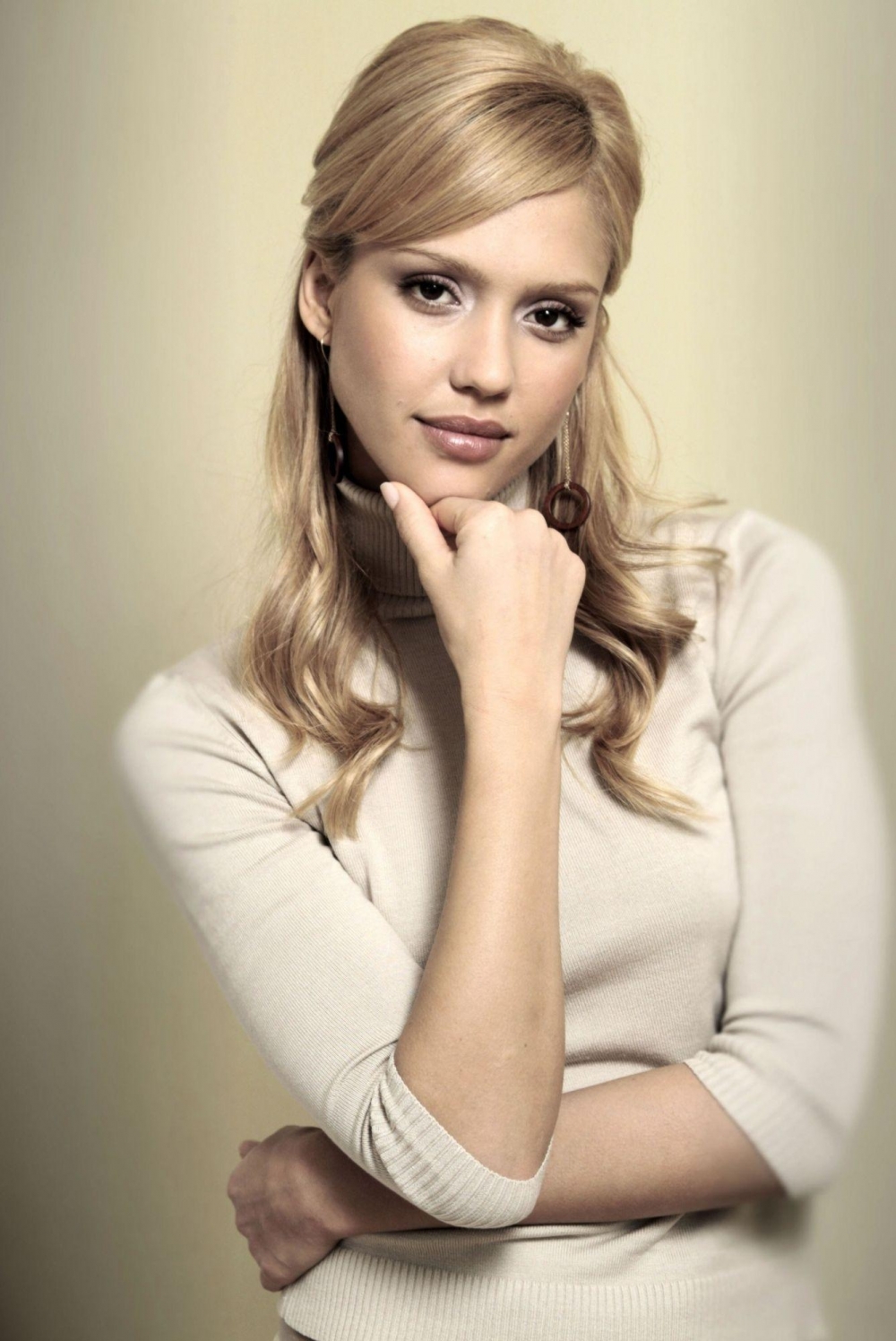 kinopoisk.ru-Jessica-Alba-1195184.jpg