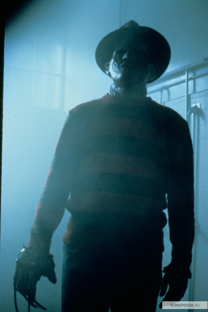 http://st.kinopoisk.ru/im/kadr/1/2/2/kinopoisk.ru-A-Nightmare-on-Elm-Street-Part-2_3A-Freddy_27s-Revenge-1223488.jpg