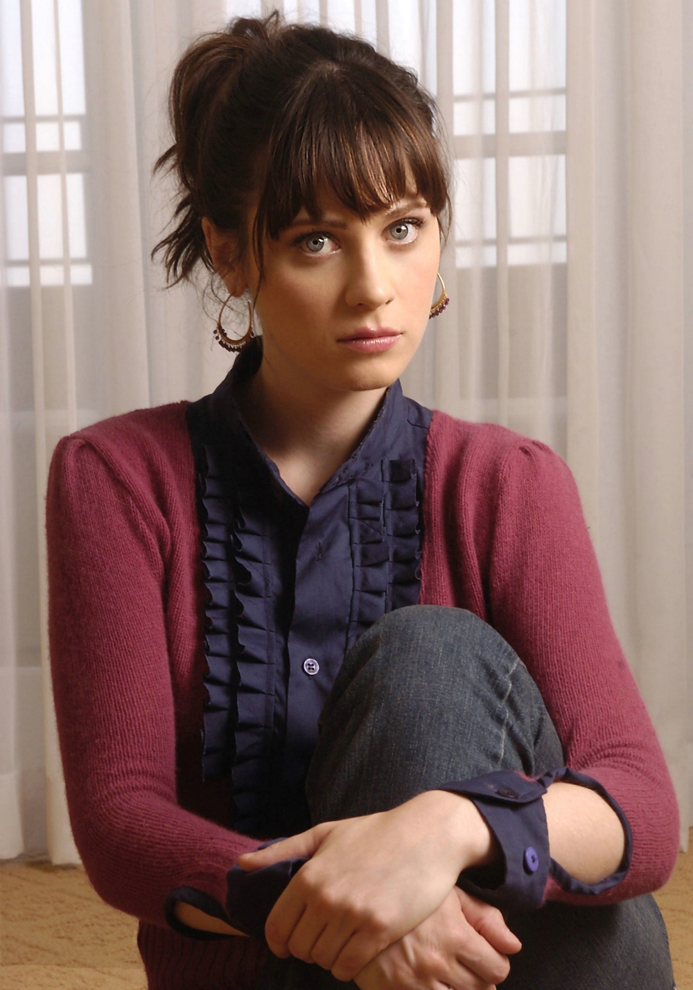 kinopoisk.ru-Zooey-Deschanel-1310348.jpg