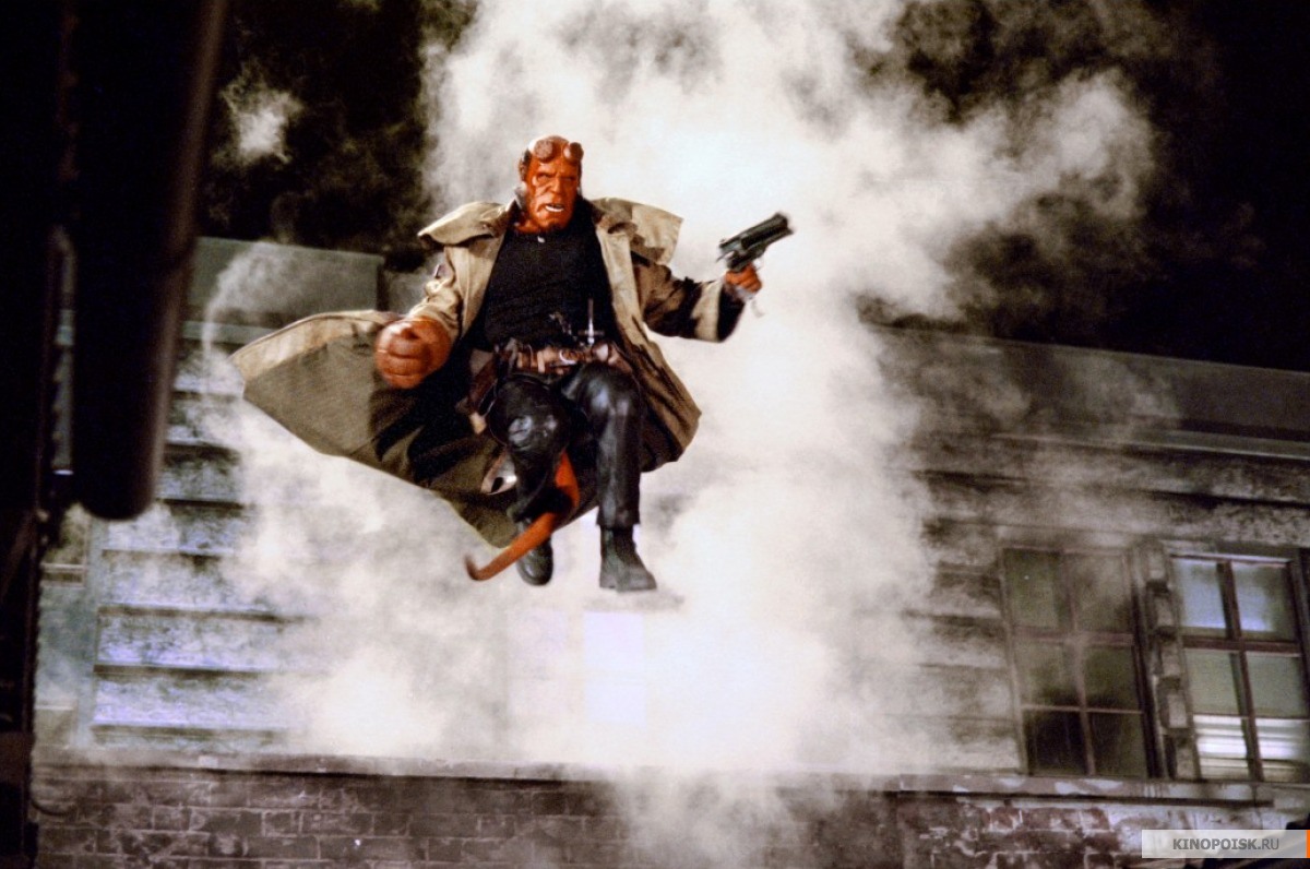 http://st.kinopoisk.ru/im/kadr/1/5/6/kinopoisk.ru-Hellboy-1560724.jpg