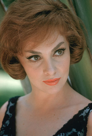 http://st.kinopoisk.ru/im/kadr/3/9/3/kinopoisk.ru-Gina-Lollobrigida-393062.jpg