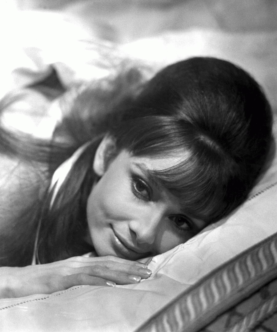 kinopoisk.ru-Audrey-Hepburn-500164.jpg