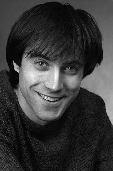 http://st.kinopoisk.ru/im/kadr/7/7/3/kinopoisk.ru-Vitaly-Emashov-773489.jpg