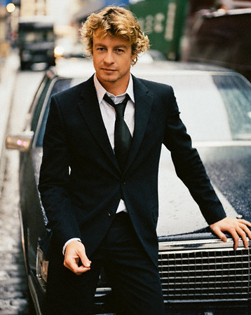 http://st.kinopoisk.ru/im/kadr/9/3/4/kinopoisk.ru-Simon-Baker-934725.jpg