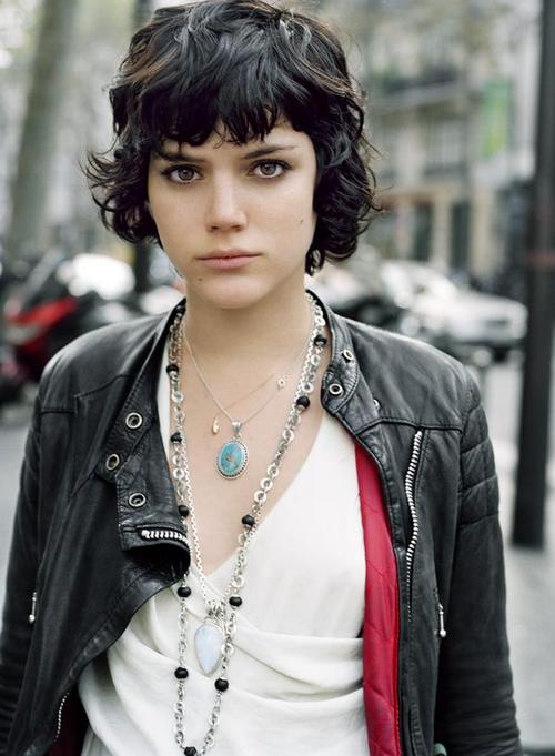 http://st.kinopoisk.ru/im/kadr/9/5/4/kinopoisk.ru-St_26_23233_3Bphanie-Sokolinski-954394.jpg