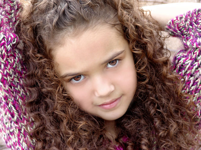 http://st.kinopoisk.ru/im/kadr/9/6/0/kinopoisk.ru-Madison-Pettis-960342.jpg