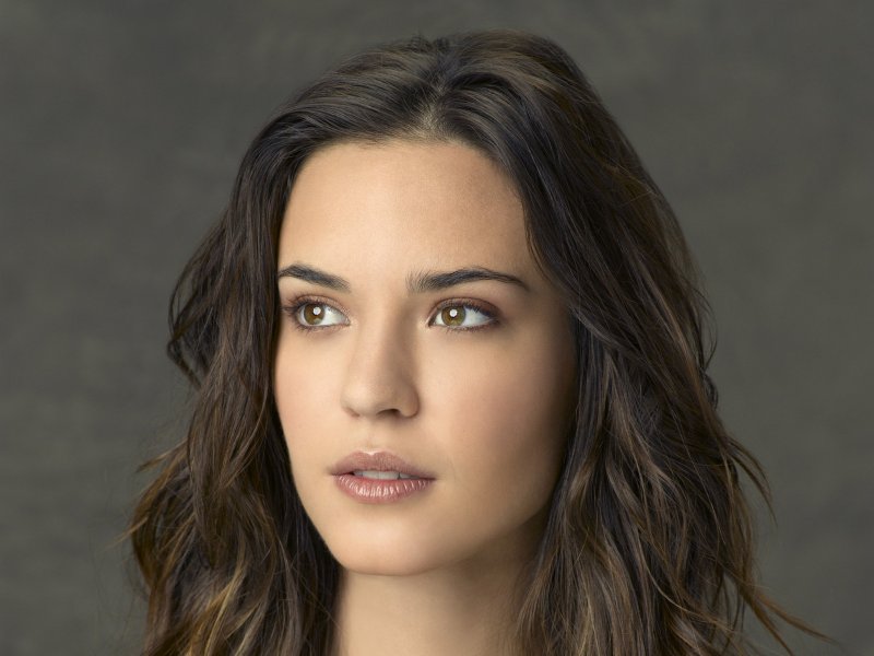 Odette Annable - Picture Colection