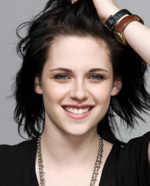 http://st.kinopoisk.ru/im/kadr/1/2/1/kinopoisk.ru-Kristen-Stewart-1211011.jpg