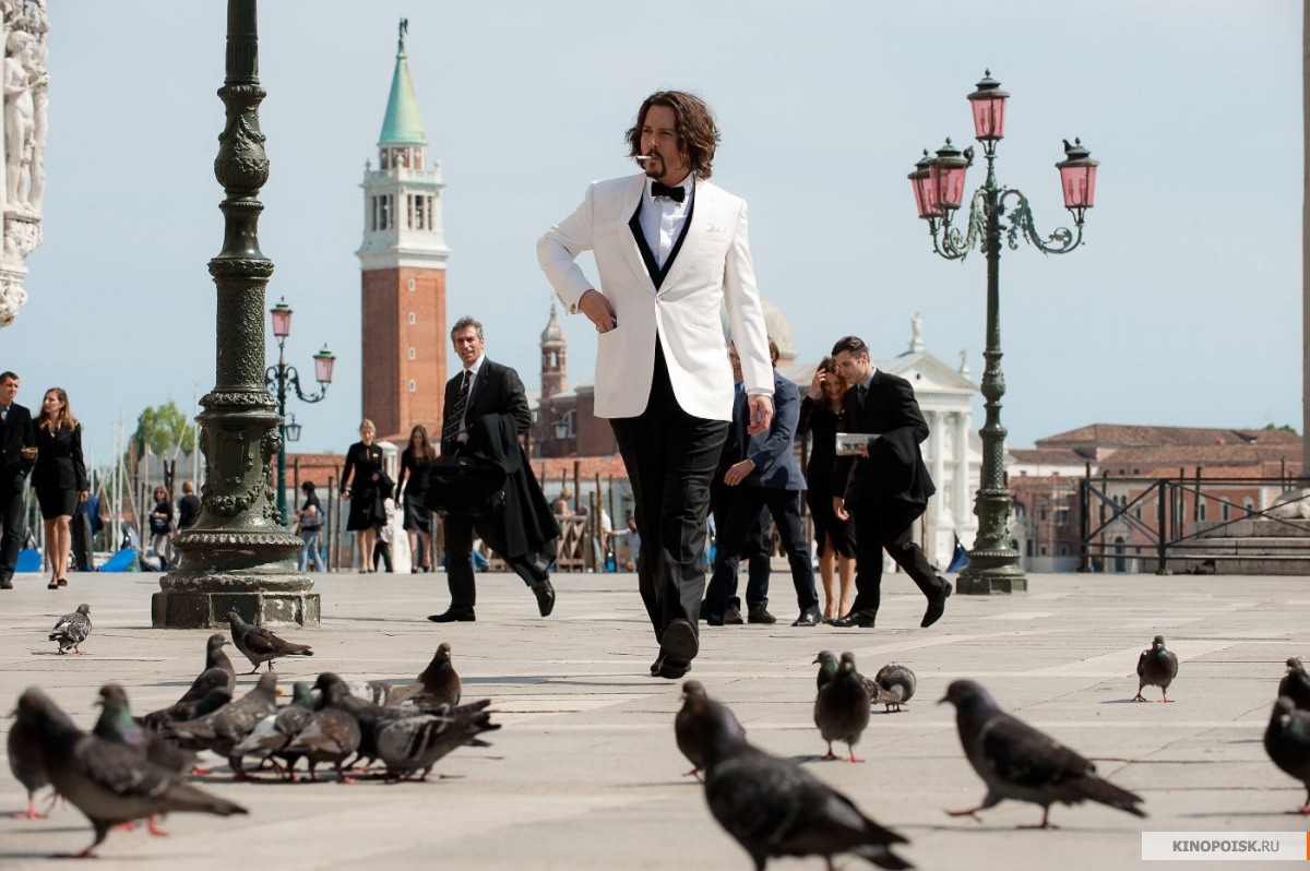http://st.kinopoisk.ru/im/kadr/1/4/1/kinopoisk.ru-Tourist_2C-The-1411055.jpg