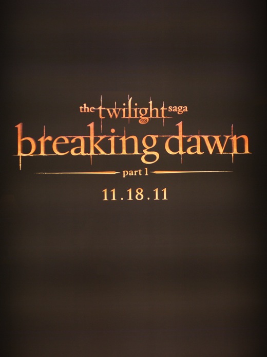 https://st.kinopoisk.ru/im/poster/1/5/3/kinopoisk.ru-Twilight-Saga_3A-Breaking-Dawn-Part-1_2C-The-1537967.jpg